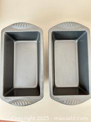 MaxSold Auction: Wilton 10-Piece Assorted Non-Stick Bakeware Set, Dark Gray - Waterloo (Ontario, Canada) SELLER MANAGED Estate Sale Online Auction -  New Hampshire Street