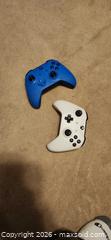 MaxSold Auction: Xbox Core Wireless Controllers  - Toronto (Ontario, Canada) SELLER MANAGED Downsizing Online Auction -  Pilkington Drive