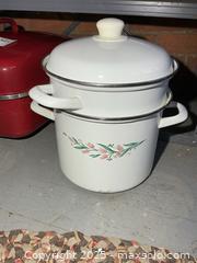MaxSold Auction: Roaster And Pasta Pot A - Greater Napanee (Ontario, Canada) PARTNER MANAGED Estate Sale Online Auction - Camden Road