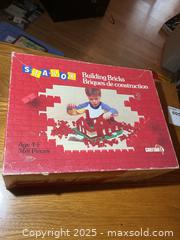 MaxSold Auction: Vintage Building Bricks A - Greater Napanee (Ontario, Canada) PARTNER MANAGED Estate Sale Online Auction - Camden Road