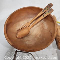 MaxSold Auction: Classic Kitchenware & Utensil Assortment - Sacramento (California, USA) SELLER MANAGED Reseller Online Auction - Arden Way