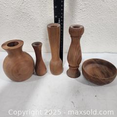 MaxSold Auction: Decorative Wooden Bud Vase Set - Sacramento (California, USA) SELLER MANAGED Reseller Online Auction - Arden Way
