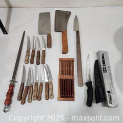 MaxSold Auction: Vintage Kitchen Knife Bundle with Cleavers & Filet Cutting Utensil - Sacramento (California, USA) SELLER MANAGED Reseller Online Auction - Arden Way