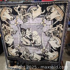 MaxSold Auction: Vintage Woven Cat Tapestry Wall Hanging - Sacramento (California, USA) SELLER MANAGED Reseller Online Auction - Arden Way