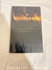 MaxSold Auction: Lot of 10 Graphic Novels — Horror & Science Fiction - Toronto (Ontario, Canada) SELLER MANAGED Downsizing Online Auction - Rutherford Avenue
