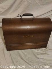 MaxSold Auction: Singer Vintage Domestic Mechanical Sewing Machine - Toronto (Ontario, Canada) SELLER MANAGED Downsizing Online Auction - Rutherford Avenue