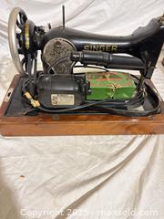 MaxSold Auction: Singer Vintage Domestic Mechanical Sewing Machine - Toronto (Ontario, Canada) SELLER MANAGED Downsizing Online Auction - Rutherford Avenue
