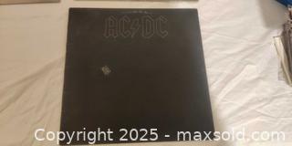 MaxSold Auction: Vinyl Records - Toronto (Ontario, Canada) SELLER MANAGED Downsizing Online Auction - Rutherford Avenue