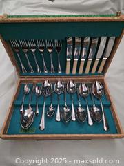 MaxSold Auction: COMUNITY Plate Chromium plated Flatware set. Place setting or 6 + 2 sem - Vancouver (British Columbia, Canada) PARTNER MANAGED Downsizing Online Auction - Montcalm Street (CONDO)
