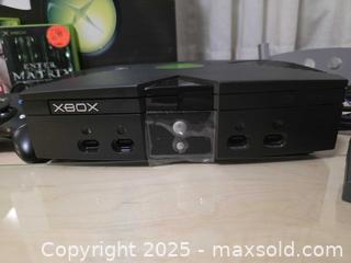 MaxSold Auction: Xbox Console, Games & More Xbox accessories  - Vancouver (British Columbia, Canada) PARTNER MANAGED Downsizing Online Auction - Montcalm Street (CONDO)