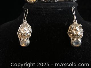 MaxSold Auction: Sterling Bracelet and Earrings - Saanich (British Columbia, Canada) SELLER MANAGED Downsizing Online Auction - Colquitz
