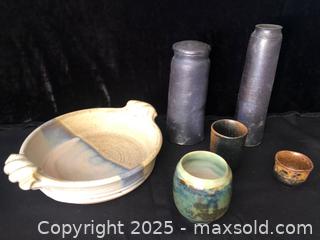 MaxSold Auction: Studio Art Pottery - Saanich (British Columbia, Canada) SELLER MANAGED Downsizing Online Auction - Colquitz Avenue