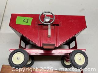 MaxSold Auction: Ertl toy hopper plus more - Stone Mills (Camden East) (Ontario, Canada) SELLER MANAGED Downsizing Online Auction - County Road 1