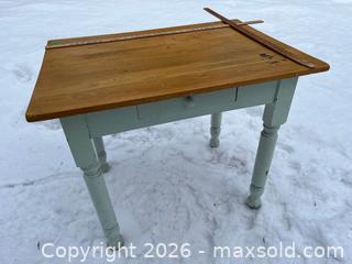 MaxSold Auction: Harvest table - Stone Mills (Camden East) (Ontario, Canada) SELLER MANAGED Downsizing Online Auction - County Road 1