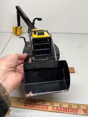 MaxSold Auction: Tonka toy tracked backhoe - Stone Mills (Camden East) (Ontario, Canada) SELLER MANAGED Downsizing Online Auction - County Road 1