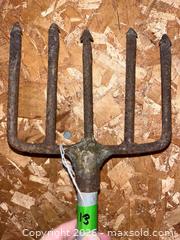 MaxSold Auction: Vintage spear - Stone Mills (Camden East) (Ontario, Canada) SELLER MANAGED Downsizing Online Auction - County Road 1