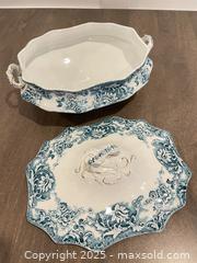 MaxSold Auction: Antique Wedgwood Elsie Bone China Covered Tureen with Floral Gold Accents - Ottawa (Ontario, Canada) SELLER MANAGED Downsizing Online Auction - Zephyr Avenue