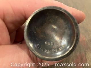 MaxSold Auction: Salt and Pepper Shakers - Ottawa (Ontario, Canada) SELLER MANAGED Downsizing Online Auction - Zephyr Avenue