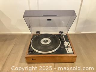 MaxSold Auction: Sansui SR-2050C turntable - Ottawa (Ontario, Canada) SELLER MANAGED Downsizing Online Auction - Zephyr Avenue
