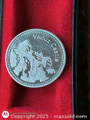 MaxSold Auction: Large Crown Medallion Mint - South Frontenac (Ontario, Canada) SELLER MANAGED Downsizing Online Auction - Battersea Road