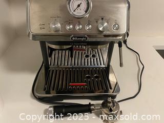 MaxSold Auction: De’longhi La Specialista Arte espresso machine - coffee machine  - Vancouver (British Columbia, Canada) SELLER MANAGED Downsizing Online Auction -  West Broadway (CONDO)