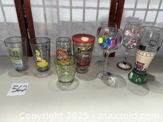 MaxSold Auction: Assorted Novelty Drinking Glasses Lot of 9 - Warwick (Rhode Island, USA) SELLER MANAGED Reseller Online Auction - Warwick Avenue