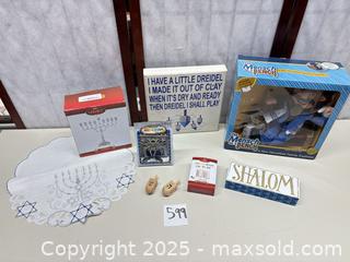 MaxSold Auction: Hanukkah Decor & Toys Lot — Menorahs, Dreidels, Runner - Warwick (Rhode Island, USA) SELLER MANAGED Reseller Online Auction - Warwick Avenue