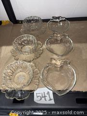 MaxSold Auction: Hazel Atlas Clear Glass Apple-Shaped and Peony Serving Dishes, Set of 6 - Warwick (Rhode Island, USA) SELLER MANAGED Reseller Online Auction - Warwick Avenue