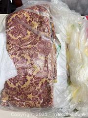 MaxSold Auction: Holiday Gift Wrapping Supplies Lot (40+ pieces) - Warwick (Rhode Island, USA) SELLER MANAGED Reseller Online Auction - Warwick Avenue