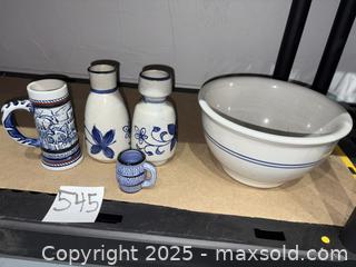 MaxSold Auction: Lot of 5 Ceramic/Stoneware Kitchenware, White with Blue Decoration - Warwick (Rhode Island, USA) SELLER MANAGED Reseller Online Auction - Warwick Avenue