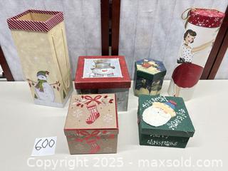 MaxSold Auction: Lot of 6 Christmas Paperboard Gift Boxes - Warwick (Rhode Island, USA) SELLER MANAGED Reseller Online Auction - Warwick Avenue