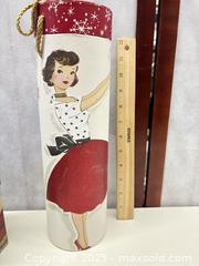 MaxSold Auction: Lot of 6 Christmas Paperboard Gift Boxes - Warwick (Rhode Island, USA) SELLER MANAGED Reseller Online Auction - Warwick Avenue