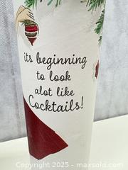 MaxSold Auction: Lot of 6 Christmas Paperboard Gift Boxes - Warwick (Rhode Island, USA) SELLER MANAGED Reseller Online Auction - Warwick Avenue