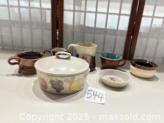MaxSold Auction: Lot of 7 Assorted Ceramic/Stoneware Tableware - Warwick (Rhode Island, USA) SELLER MANAGED Reseller Online Auction - Warwick Avenue