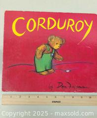 MaxSold Auction: Lot of 9: Assorted children's books, figurines & decorative banks - Warwick (Rhode Island, USA) SELLER MANAGED Reseller Online Auction - Warwick Avenue