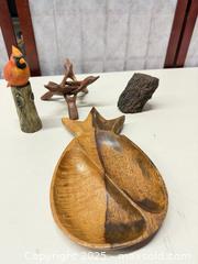 MaxSold Auction: Lot of Mixed Decorative Objects with Pineapple Dish & Cardinal Statue - Warwick (Rhode Island, USA) SELLER MANAGED Reseller Online Auction - Warwick Avenue
