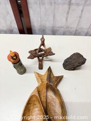 MaxSold Auction: Lot of Mixed Decorative Objects with Pineapple Dish & Cardinal Statue - Warwick (Rhode Island, USA) SELLER MANAGED Reseller Online Auction - Warwick Avenue