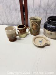 MaxSold Auction: Lot of Vintage/Handmade Stoneware Pottery, Mixed Pieces - Warwick (Rhode Island, USA) SELLER MANAGED Reseller Online Auction - Warwick Avenue