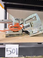 MaxSold Auction: MasterCraft Jig / Sabre Saw 910, Black &#38; Decker Deluxe Sander - Warwick (Rhode Island, USA) SELLER MANAGED Reseller Online Auction - Warwick Avenue