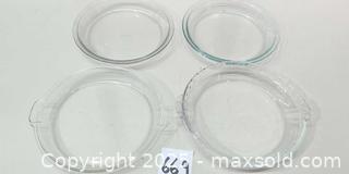 MaxSold Auction: Pyrex Clear Glass Shallow Pie/Baking Dishes — Lot of 4 - Warwick (Rhode Island, USA) SELLER MANAGED Reseller Online Auction - Warwick Avenue