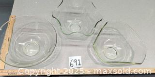 MaxSold Auction: Set of 3 Vintage Clear Scalloped Glass Serving Bowls - Warwick (Rhode Island, USA) SELLER MANAGED Reseller Online Auction - Warwick Avenue