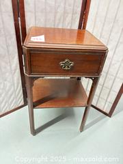 MaxSold Auction: Small Solid Wood Side Table / Nightstand with Drawer - Warwick (Rhode Island, USA) SELLER MANAGED Reseller Online Auction - Warwick Avenue