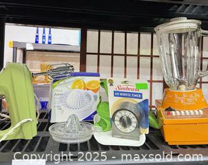 MaxSold Auction: Vintage Lot of Small Kitchen Appliances &#38; Accessories, Sunbeam, Waring and Sears - Warwick (Rhode Island, USA) SELLER MANAGED Reseller Online Auction - Warwick Avenue