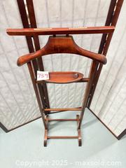 MaxSold Auction: Vintage Wood Valet - Warwick (Rhode Island, USA) SELLER MANAGED Reseller Online Auction - Warwick Avenue