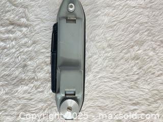 MaxSold Auction: Kodak Tourist 620 Film Medium Format Camera with Kodet lens 1950’s - Toronto (Ontario, Canada) SELLER MANAGED Reseller Online Auction -  Bayview Avenue