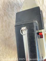 MaxSold Auction: Vintage 1950’s Kodak Brownie Starflex Camera - Toronto (Ontario, Canada) SELLER MANAGED Reseller Online Auction -  Bayview Avenue