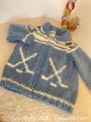 MaxSold Auction: Vintage Children’s Wool Hockey Sweater Hand Knit - Toronto (Ontario, Canada) SELLER MANAGED Reseller Online Auction -  Bayview Avenue