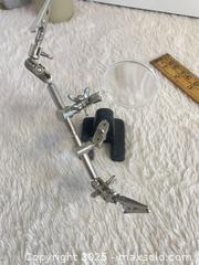 MaxSold Auction: Vintage Helping Hands Magnify Tool  - Toronto (Ontario, Canada) SELLER MANAGED Reseller Online Auction -  Bayview Avenue