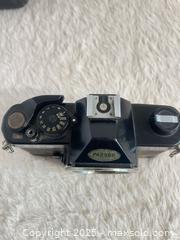 MaxSold Auction: Vintage Yashica FX-3 35mm film SLR camera - Toronto (Ontario, Canada) SELLER MANAGED Reseller Online Auction -  Bayview Avenue