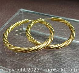 MaxSold Auction: 18K Gold large Hoop Earrings Marked  - Toronto (Ontario, Canada) PARTNER MANAGED Reseller Online Auction - Queen Street West